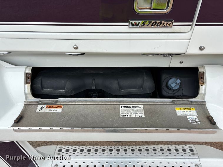 image for item YA3976 2019 Western Star 5700XE semi truck