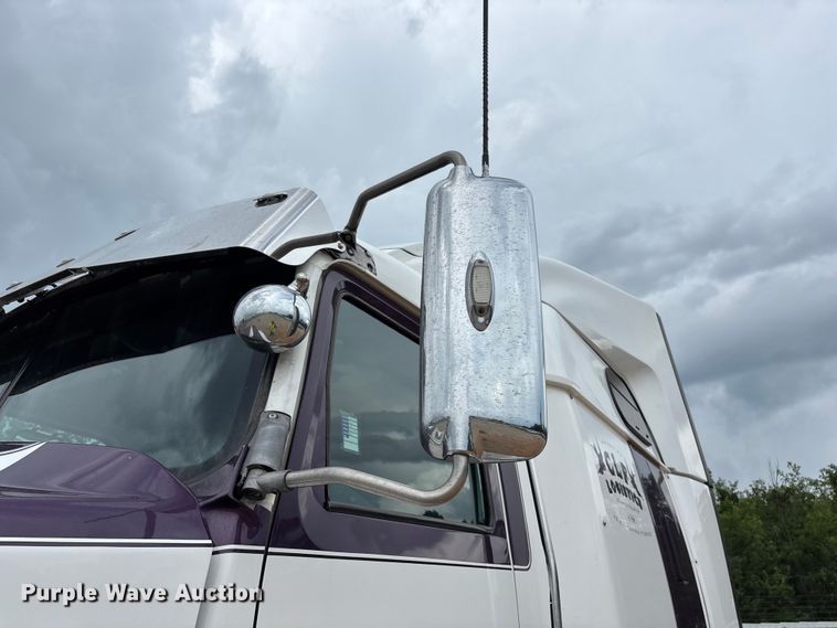 image for item YA3976 2019 Western Star 5700XE semi truck