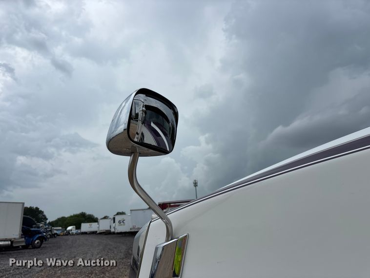image for item YA3976 2019 Western Star 5700XE semi truck