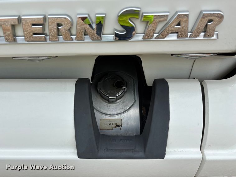 image for item YA3976 2019 Western Star 5700XE semi truck
