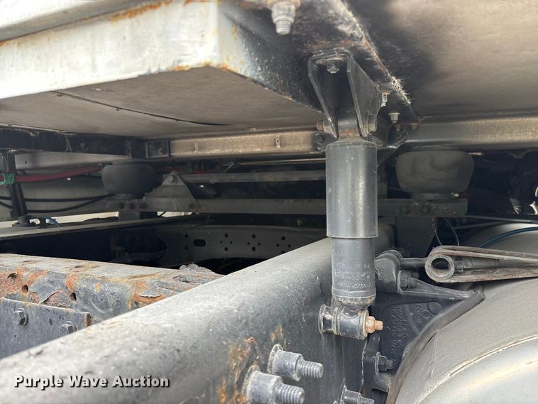 image for item YA3976 2019 Western Star 5700XE semi truck