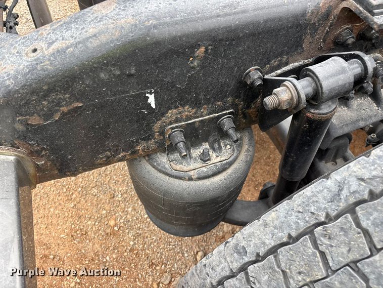 image for item YA3976 2019 Western Star 5700XE semi truck