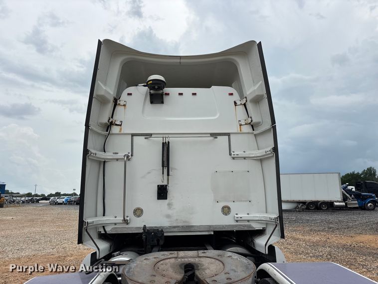 image for item YA3976 2019 Western Star 5700XE semi truck
