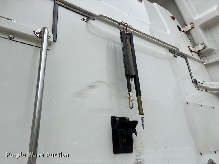 image for item YA3976 2019 Western Star 5700XE semi truck