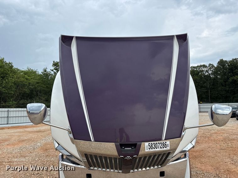 image for item YA3976 2019 Western Star 5700XE semi truck