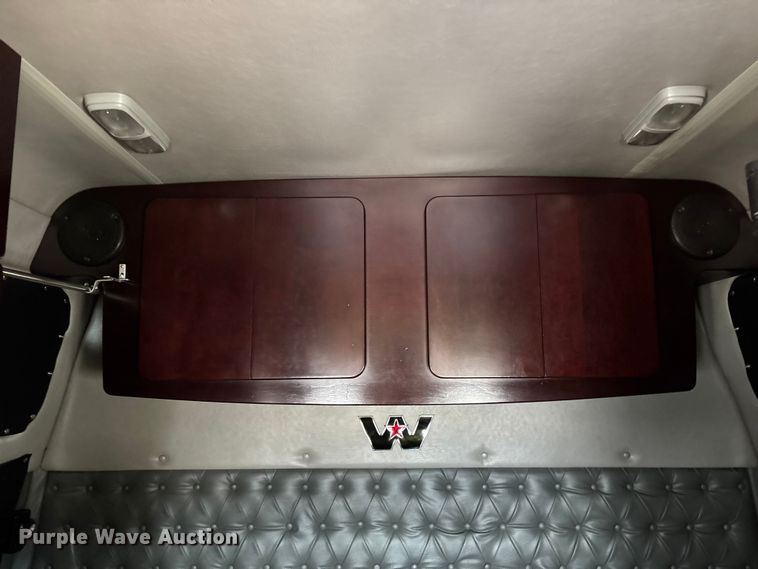 image for item YA3976 2019 Western Star 5700XE semi truck