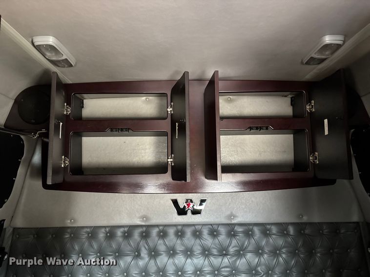 image for item YA3976 2019 Western Star 5700XE semi truck