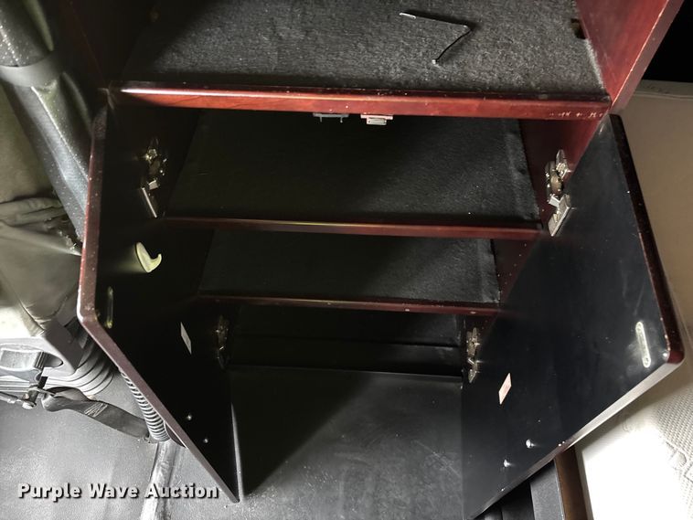 image for item YA3976 2019 Western Star 5700XE semi truck