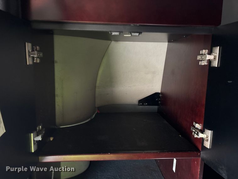 image for item YA3976 2019 Western Star 5700XE semi truck