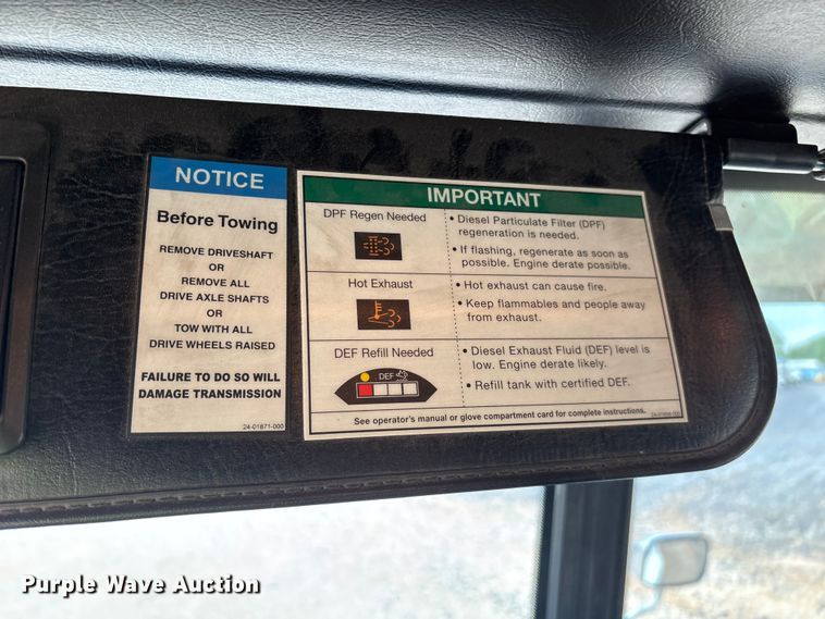 image for item YA3976 2019 Western Star 5700XE semi truck