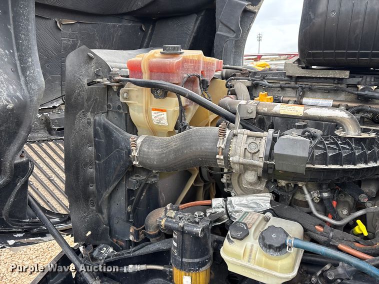 image for item YA3976 2019 Western Star 5700XE semi truck