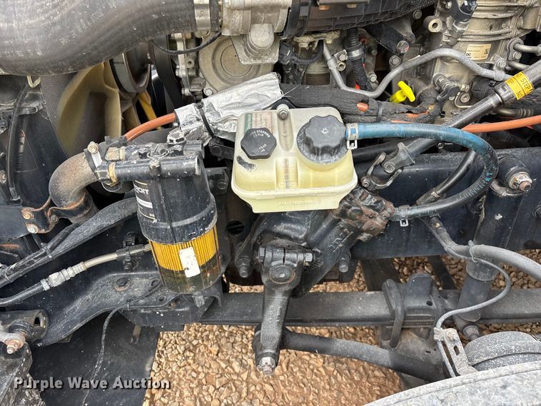 image for item YA3976 2019 Western Star 5700XE semi truck