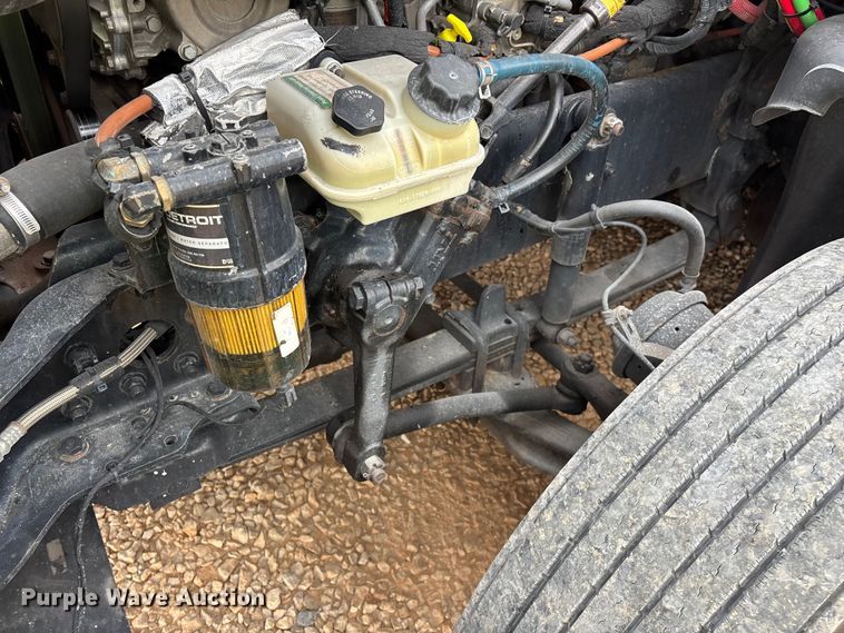 image for item YA3976 2019 Western Star 5700XE semi truck