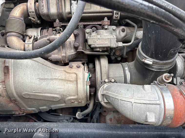 image for item YA3976 2019 Western Star 5700XE semi truck