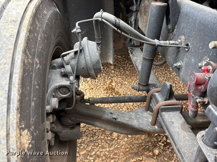 image for item YA3976 2019 Western Star 5700XE semi truck