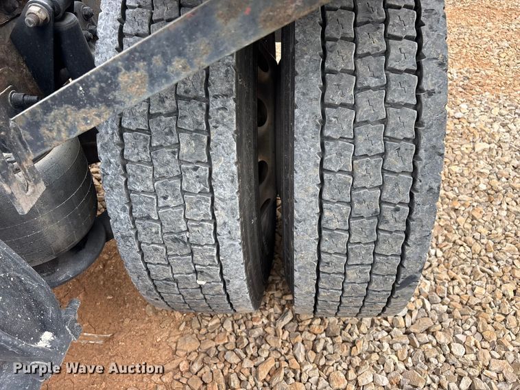 image for item YA3976 2019 Western Star 5700XE semi truck