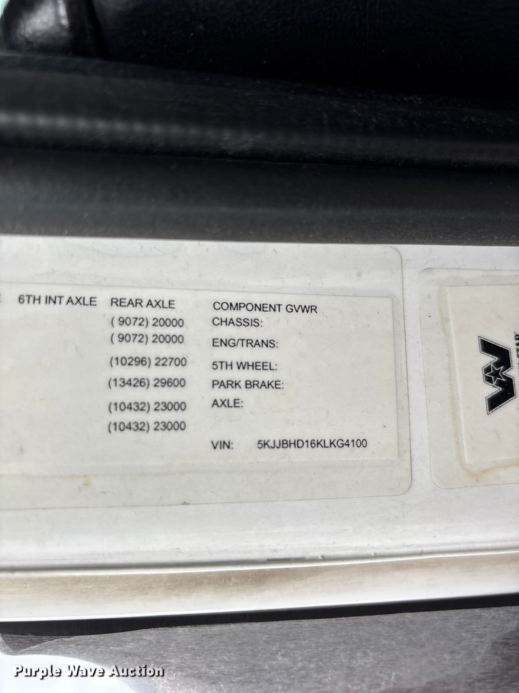 image for item YA3976 2019 Western Star 5700XE semi truck