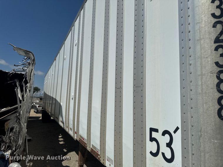 image for item YA4002 1995 Wabash dry van trailer