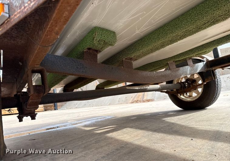 image for item DK3540 1991 Predator boat