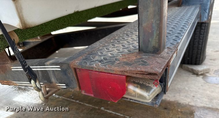image for item DK3540 1991 Predator boat