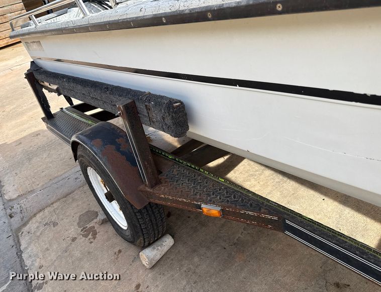 image for item DK3540 1991 Predator boat