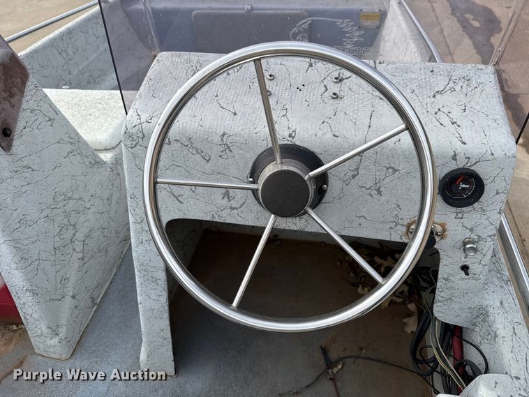 image for item DK3540 1991 Predator boat