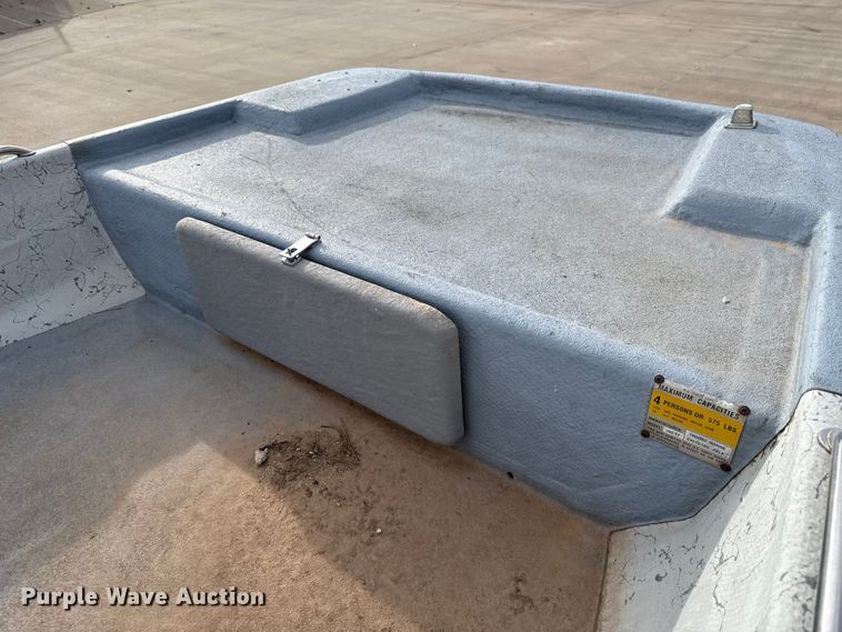 image for item DK3540 1991 Predator boat
