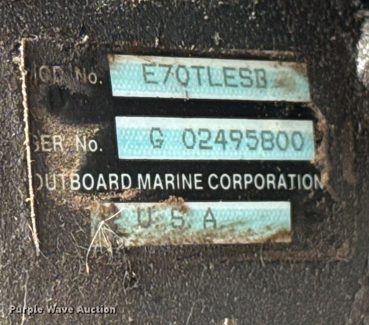 image for item DK3540 1991 Predator boat