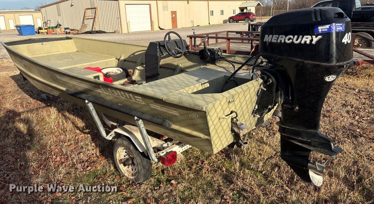 image for item EG8328 1994 Lowe boat