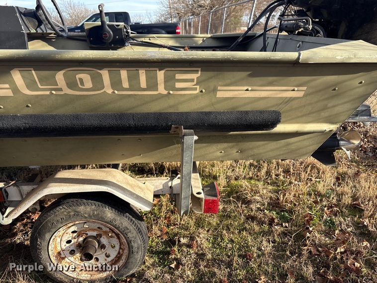 image for item EG8328 1994 Lowe boat