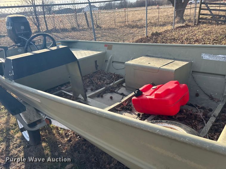 image for item EG8328 1994 Lowe boat