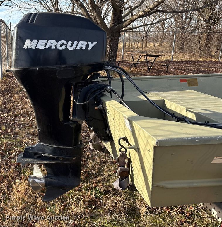 image for item EG8328 1994 Lowe boat