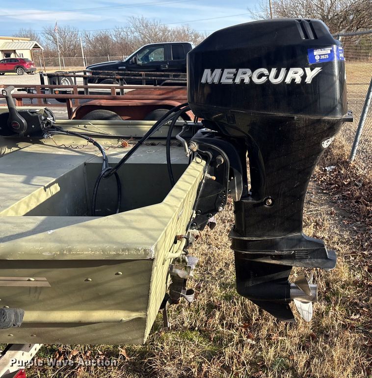 image for item EG8328 1994 Lowe boat