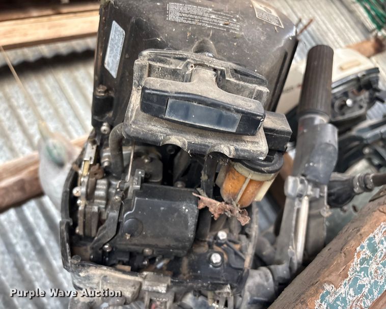 image for item EG8330 2002 Mercury outboard boat motor