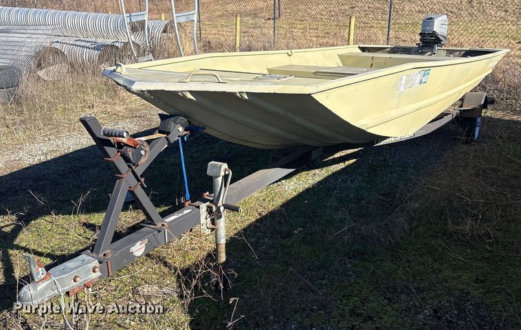 image for item EG8335 1995 Bass Tracker Sportsman boat