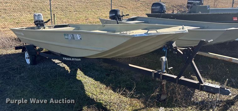 image for item EG8335 1995 Bass Tracker Sportsman boat