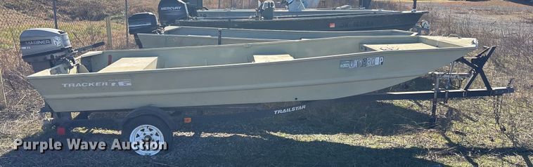 image for item EG8335 1995 Bass Tracker Sportsman boat