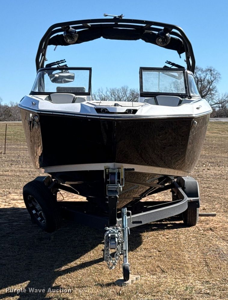 image for item ES5583 2021 Yamaha 252XE boat