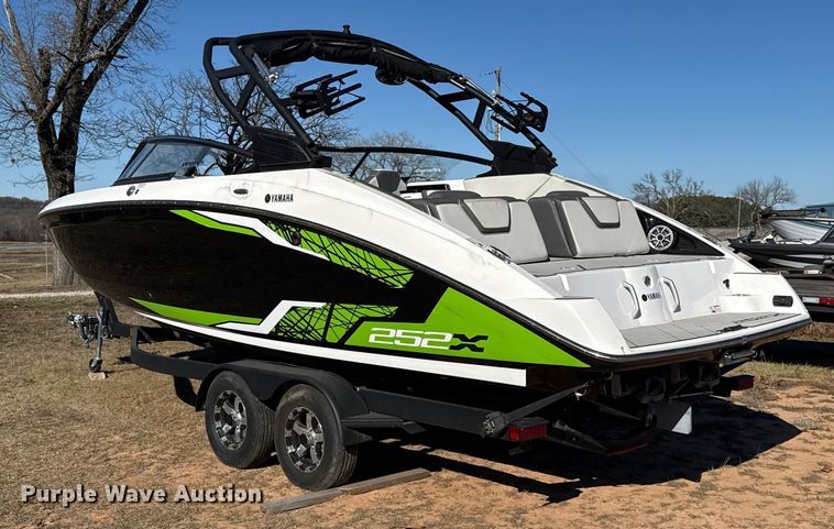 image for item ES5583 2021 Yamaha 252XE boat