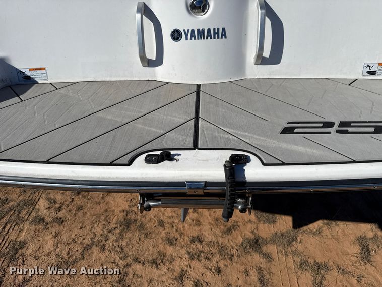 image for item ES5583 2021 Yamaha 252XE boat