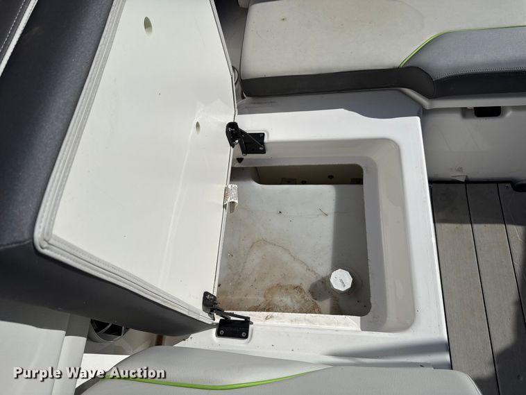 image for item ES5583 2021 Yamaha 252XE boat