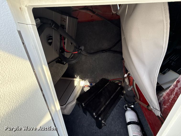 image for item ES5583 2021 Yamaha 252XE boat
