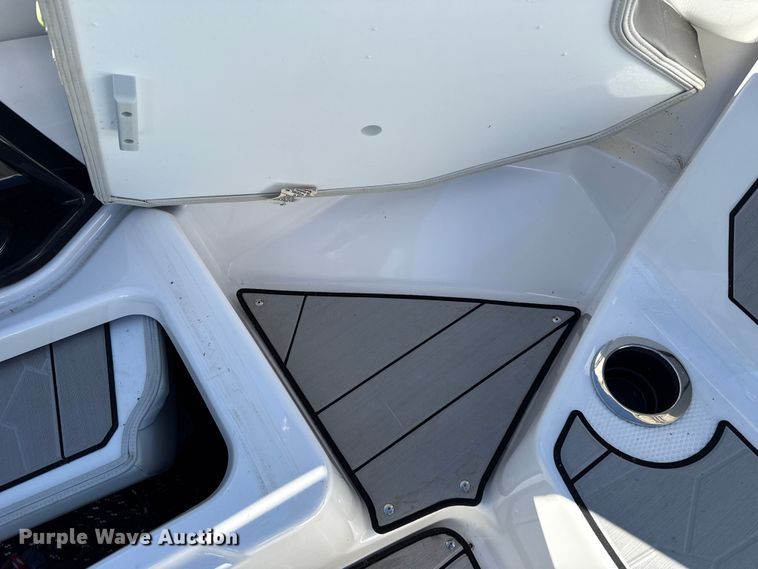image for item ES5583 2021 Yamaha 252XE boat