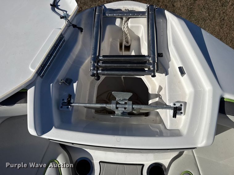 image for item ES5583 2021 Yamaha 252XE boat