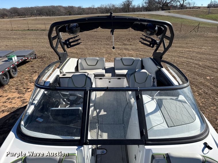 image for item ES5583 2021 Yamaha 252XE boat