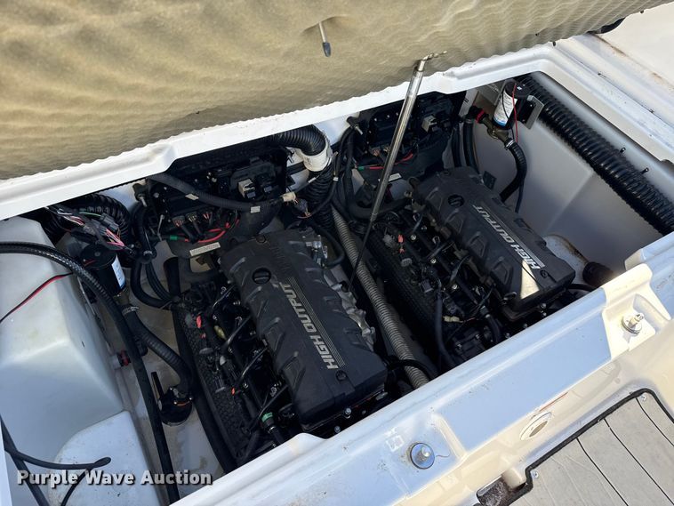 image for item ES5583 2021 Yamaha 252XE boat