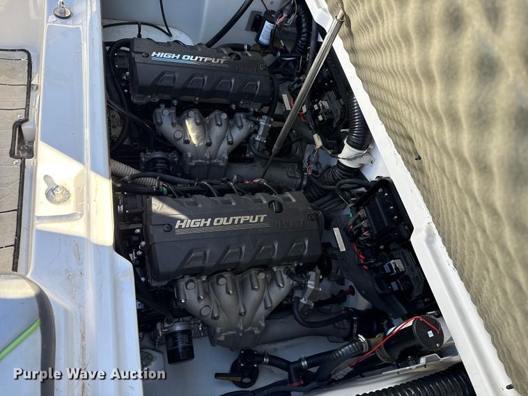 image for item ES5583 2021 Yamaha 252XE boat