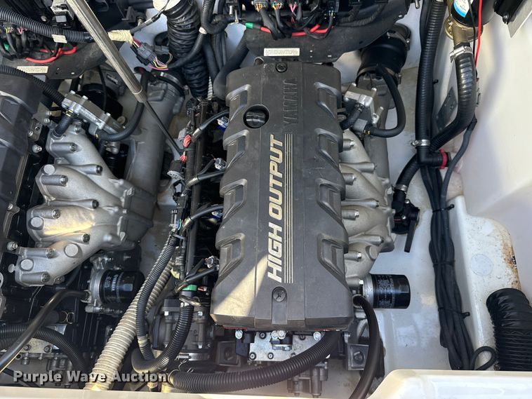 image for item ES5583 2021 Yamaha 252XE boat