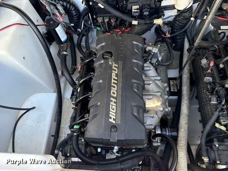 image for item ES5583 2021 Yamaha 252XE boat