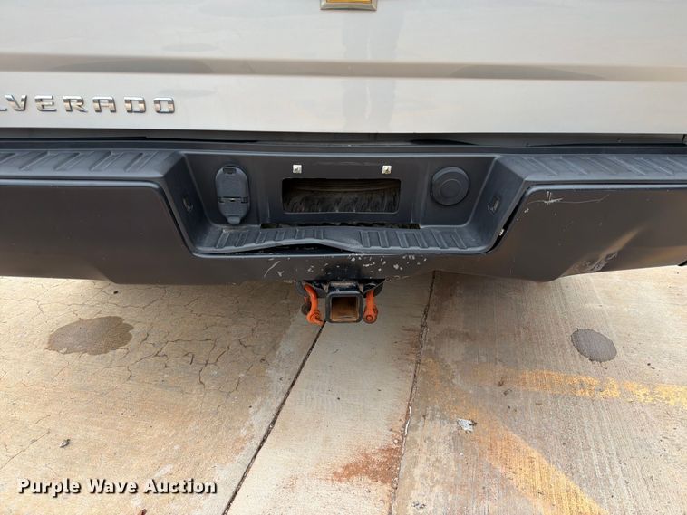 image for item EW0343 2015 Chevrolet Silverado 1500 Ext. Cab pickup truck